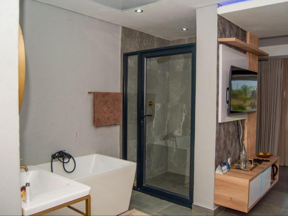 The Lux Hotel And Resorts Louis Trichardt Extérieur photo