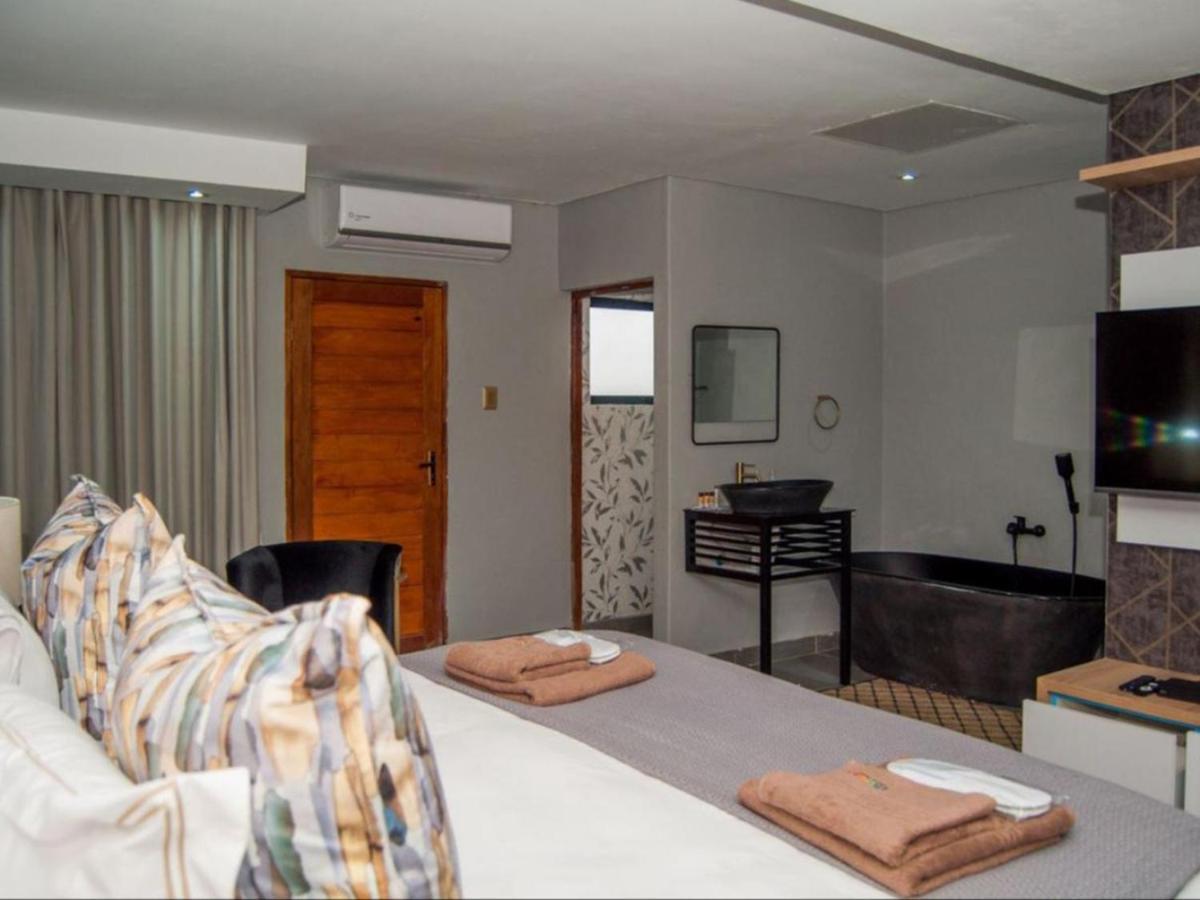 The Lux Hotel And Resorts Louis Trichardt Extérieur photo